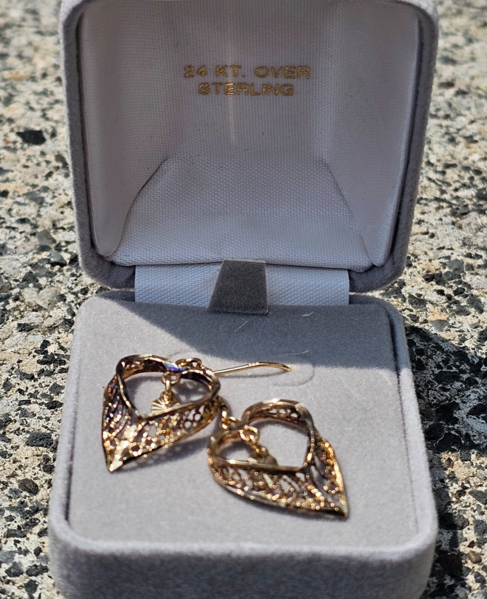 24K GP over Sterling Heart Earrings Filigree Dangle Romantic Fairy Vintage